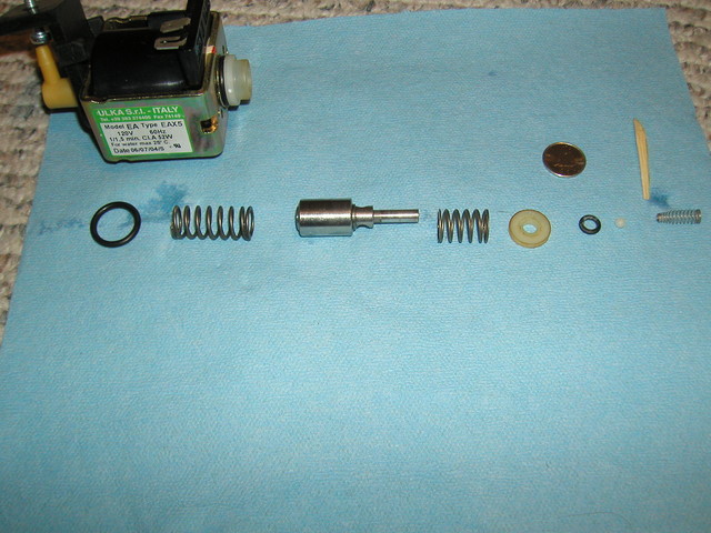 The pump, disassembled.
All parts were descaled with a 50/50 solution of vinegar